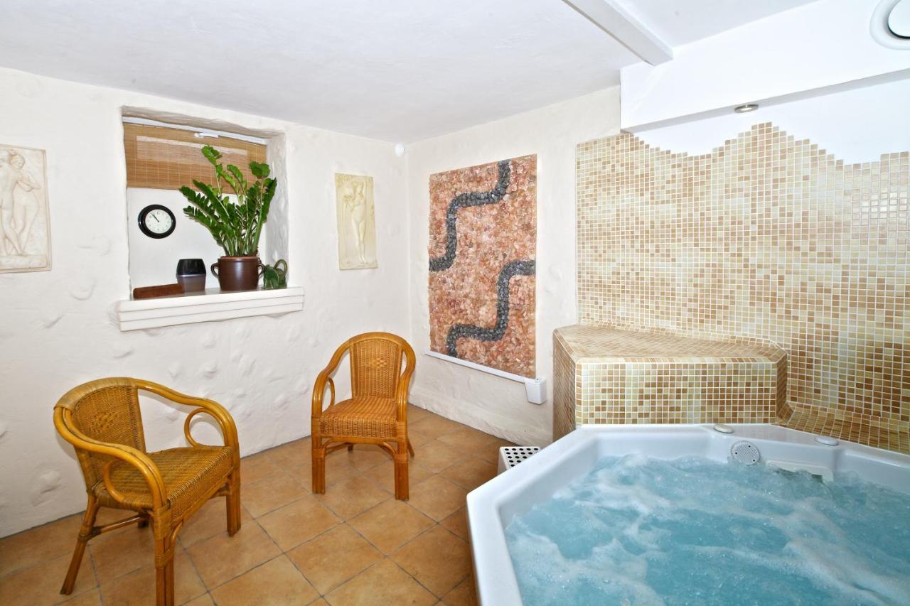 Villa & Restaurant Admiral Nelson Хель Экстерьер фото